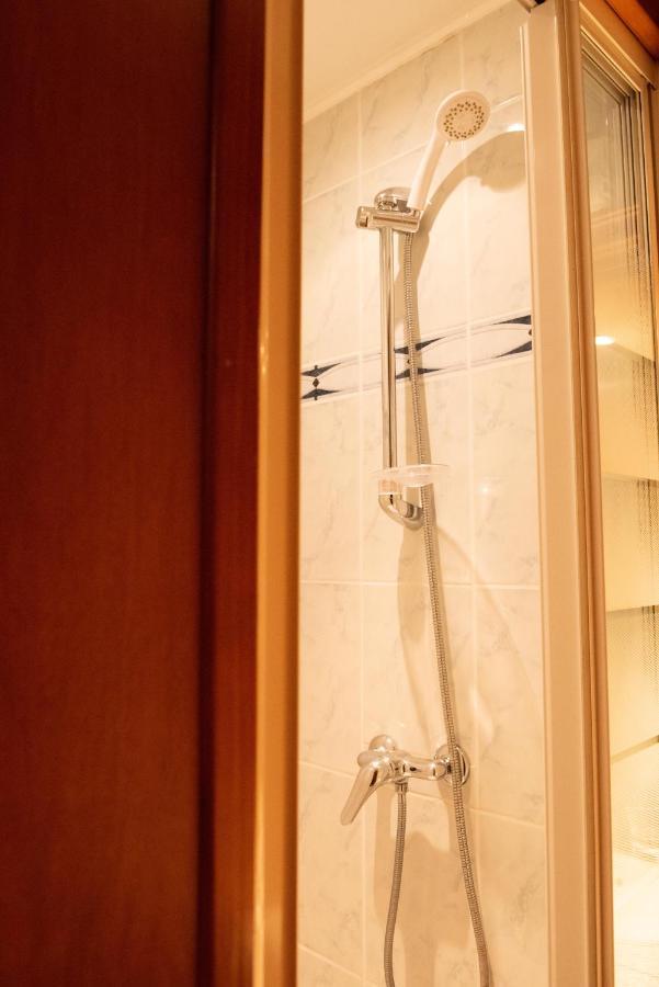 Hotel Jolly Roger Dunkirk Luaran gambar